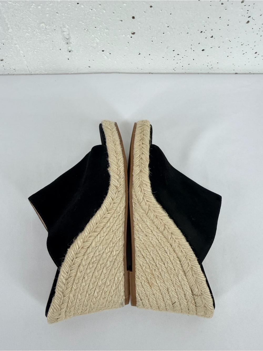 Stuart Weitzman Women’s size 7 Marabella Black Suede Raffia Wedge Heels - Picture 9 of 12